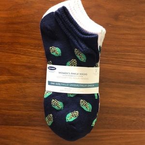 NWT Emoji women’s veggie socks
